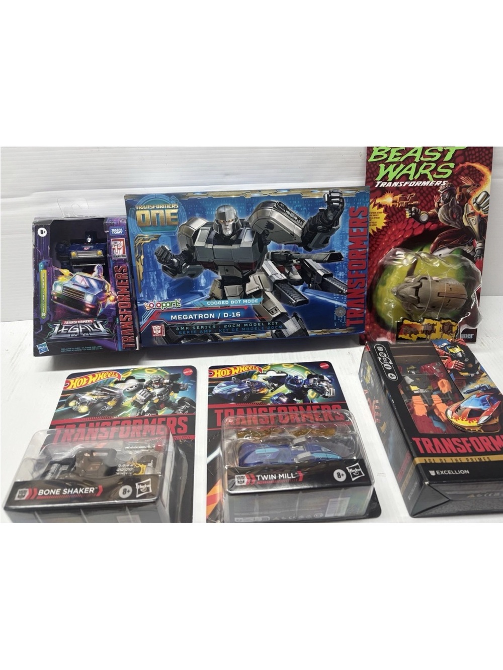 Huge Lot of NEW Transformers & Assorted Figures Toy Bundle Twin Mill Megatron(6)